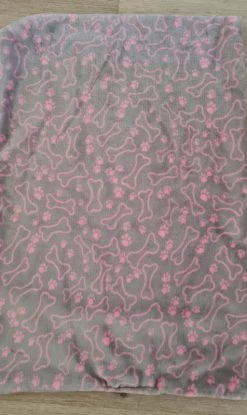 Hondendeken Fleece Kluif Grijs / Roze 70x50 Cm - IN VOORRAAD
